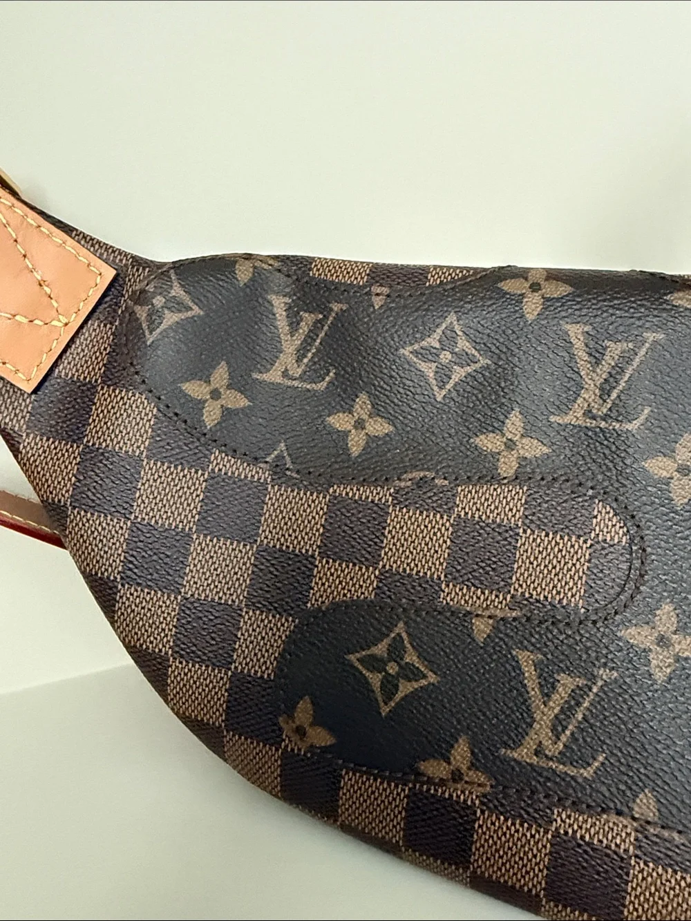 Louis Vuitton Mixed Monogram Canvas Men's Belt Bag (LIMITED EDITION) - Picture 8 of 13
